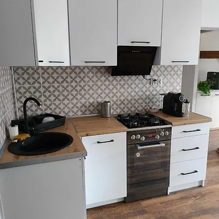 דירה 30 M2 For שצ'צ'אוונו-ז'דראוג'