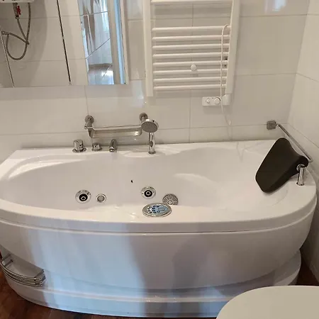 30 M2 For שצ'צ'אוונו-ז'דראוג'